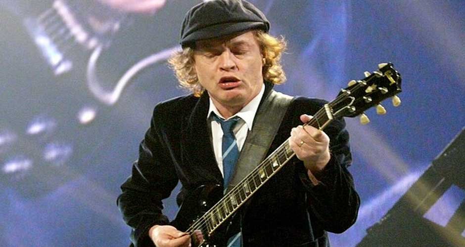 Angus-Young-Net-Worth,-Endorsement-and-Personal-life