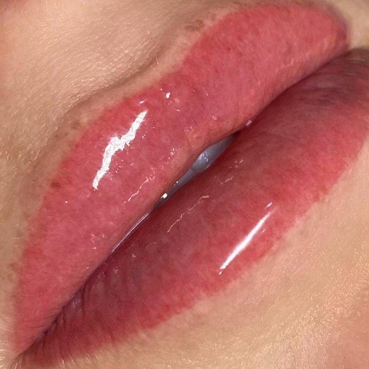 Lip Blush 3