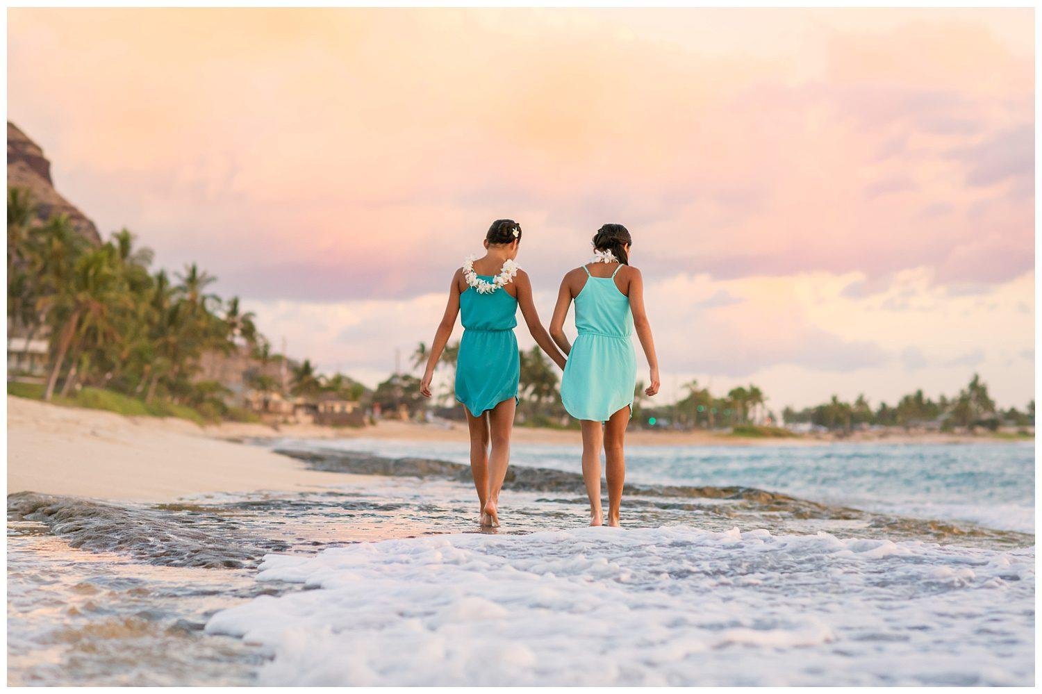 The Ultimate Guide to Planning Your Aulani Family Photo Session 4