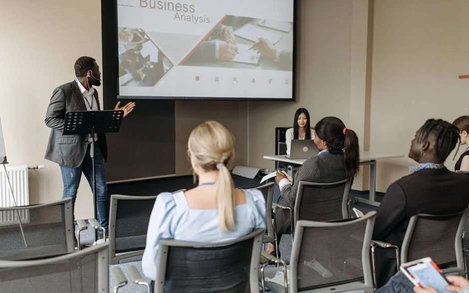 5 Pitch Deck Tips Every Entrepreneur Must Know
