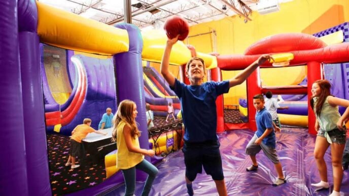 Planning-the-Perfect-Birthday-Party-at-an-Indoor-Bounce-Facility