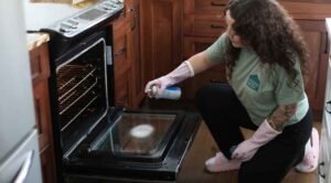 Step-by-Step Guide to Deep Cleaning Your Oven